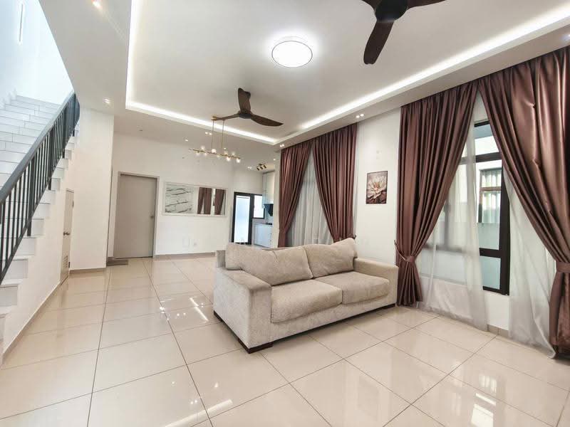 Terraced House for Sale in Eco Grandeur (Puncak Alam) - Umar Din - Living Room - PropertyGuru.com.my