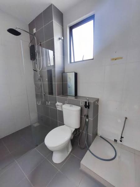 Terraced House for Sale in Eco Grandeur (Puncak Alam) - Umar Din - Bathroom - PropertyGuru.com.my