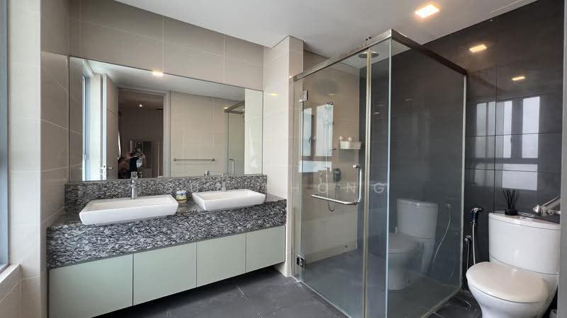 Kondominium untuk Dijual di The Westside One - Sun Khong - Bathroom - PropertyGuru.com.my