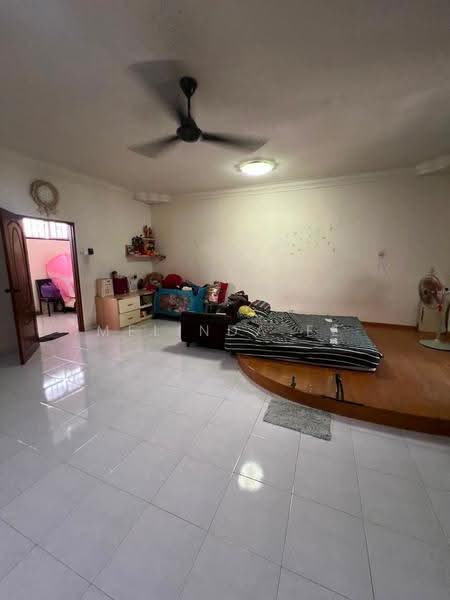2.5-storey Terraced House for Sale in Taman Pulai Utama (Skudai) - Melinda Ee - Living Room - PropertyGuru.com.my
