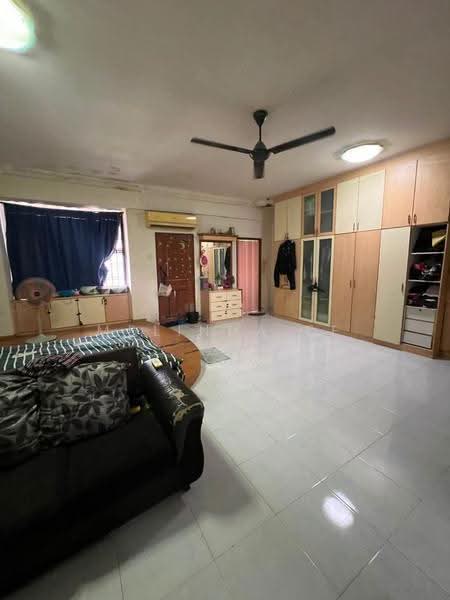 2.5-storey Terraced House for Sale in Taman Pulai Utama (Skudai) - Melinda Ee - Bedroom - PropertyGuru.com.my