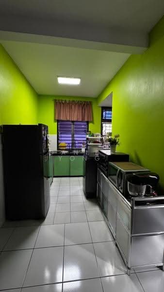 Rumah Teres untuk Dijual di Taman Mutiara Rini (Skudai) - Daniel Yong - Kitchen - PropertyGuru.com.my
