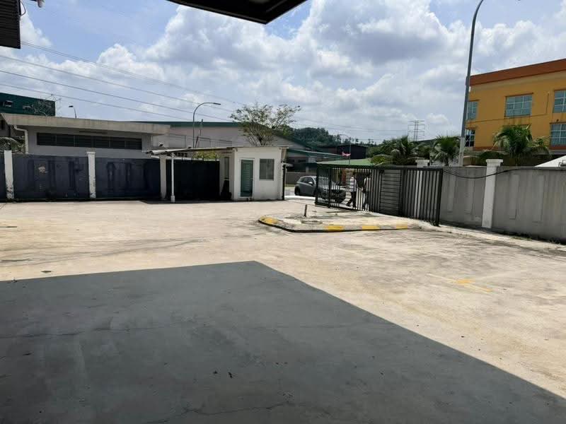 Kilang Berkembar untuk Disewa di Seri Kembangan (Selangor) - Aka Lim - Exterior - PropertyGuru.com.my