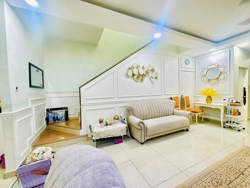 2-storey Terraced House for Sale in Bandar Baru Bangi (Selangor) - Mohd Faizal - Living Room - PropertyGuru.com.my