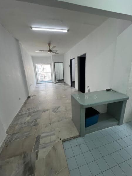 Pangsapuri untuk Disewa di Teratai Mewah Apartment Block 15,17,19,21 - Penny Ang - Living Room - PropertyGuru.com.my