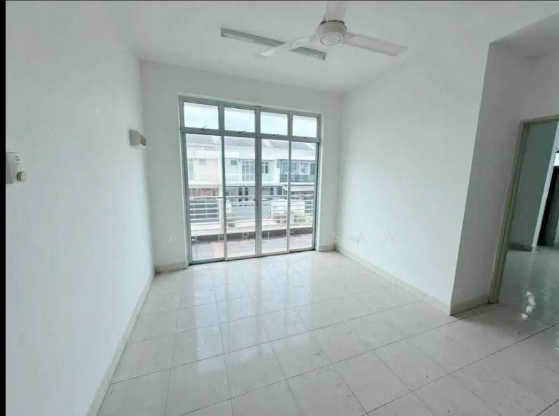 Rumah Teres 2-Tingkat untuk Dijual di Skudai (Johor) - Valerie Saw - Living Room - PropertyGuru.com.my