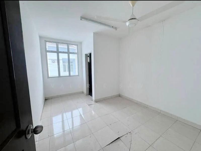 Rumah Teres 2-Tingkat untuk Dijual di Skudai (Johor) - Valerie Saw - Interior - PropertyGuru.com.my