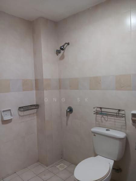 Rumah Berkembar untuk Disewa di Taman Yarl (Jalan Klang Lama (Old Klang Road)) - Ong SK - Bathroom - PropertyGuru.com.my