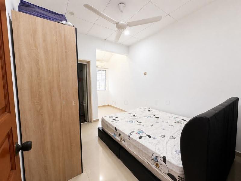Rumah Teres untuk Dijual di Bandar Botanic (Klang) - Feeling Teo - Bedroom - PropertyGuru.com.my