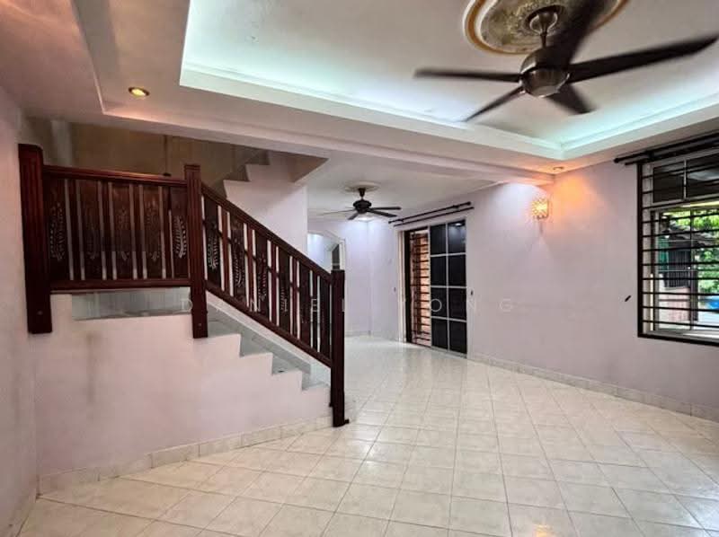 Rumah Teres 2-Tingkat untuk Dijual di Taman Sri Pulai Perdana (Skudai) - Daniel Yong - Living Room - PropertyGuru.com.my