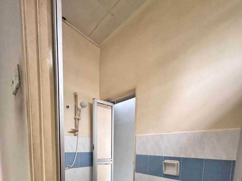 Rumah Teres 2-Tingkat untuk Dijual di Taman Sri Pulai Perdana (Skudai) - Daniel Yong - Bathroom - PropertyGuru.com.my