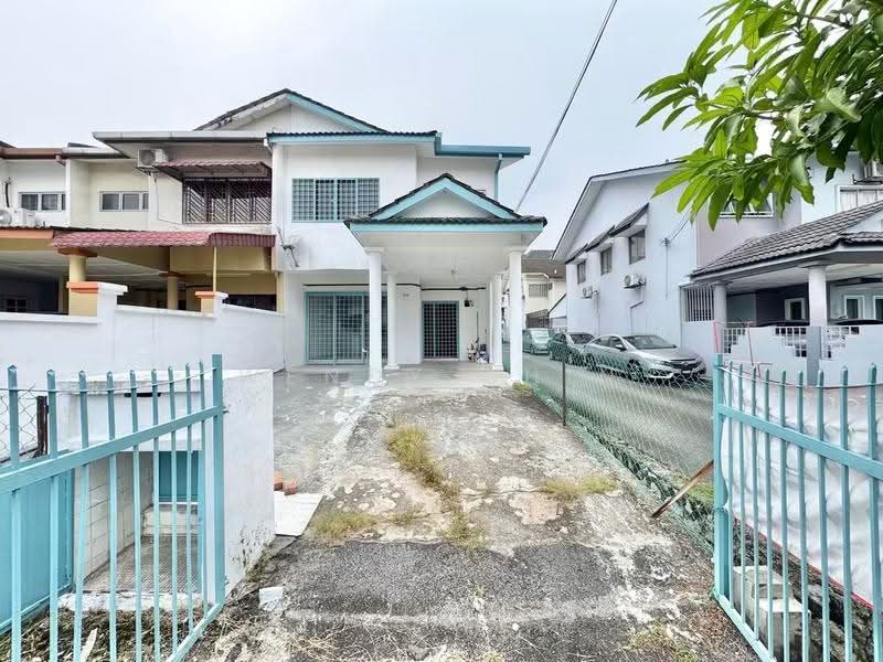 2-storey Terraced House for Sale in BANDAR PUCHONG JAYA (Puchong) - Wendy Chin - Exterior - PropertyGuru.com.my
