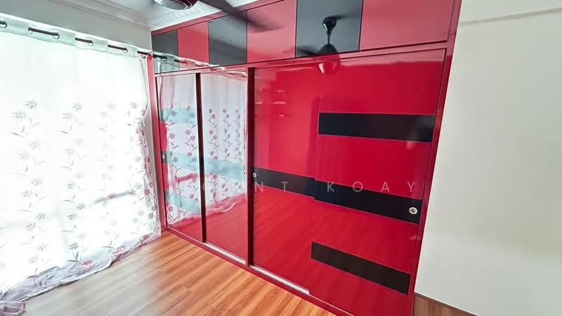 Kediaman Servis untuk Dijual di Summerton - Vincent Koay - Bedroom - PropertyGuru.com.my