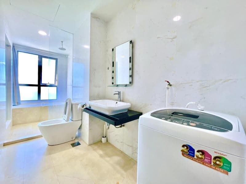 Kondominium untuk Disewa di Silverscape Residences - Chin Siang Liow - Bathroom - PropertyGuru.com.my