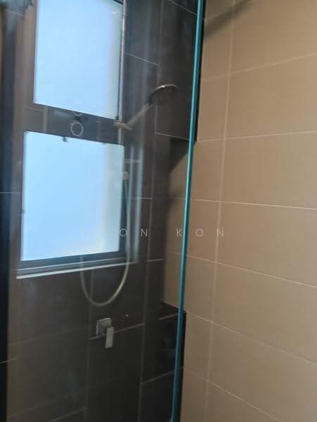 Rumah Teres 2-Tingkat untuk Disewa di Bandar Tropicana Aman (Telok Panglima Garang) - Leon Kon - Bathroom - PropertyGuru.com.my
