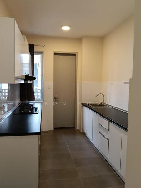 Rumah Teres 2-Tingkat untuk Disewa di Bandar Tropicana Aman (Telok Panglima Garang) - Leon Kon - Kitchen - PropertyGuru.com.my