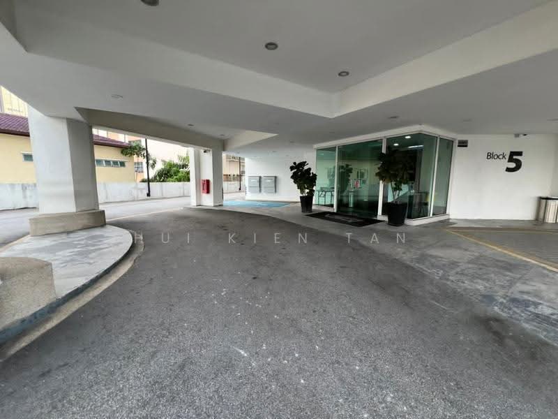 Pejabat untuk Disewa di Petaling Jaya (Selangor) - Hui Kien Tan - Entrance - PropertyGuru.com.my
