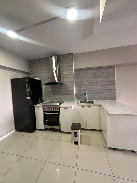Service Residence for Sale at Paragon @ Pan'gaea - Alan Lai - Kitchen - PropertyGuru.com.my