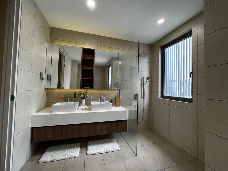 Rumah Berkembar untuk Dijual di Kota Kemuning (Shah Alam) - Thien . - Bathroom - PropertyGuru.com.my