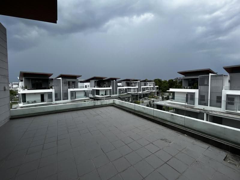 Rumah Berkembar untuk Dijual di Kota Kemuning (Shah Alam) - Thien . - Balcony - PropertyGuru.com.my
