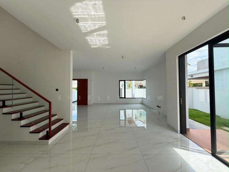 Rumah Berkembar untuk Dijual di Kampung Lapan (Melaka City) - Shirley Haw - Living Room - PropertyGuru.com.my