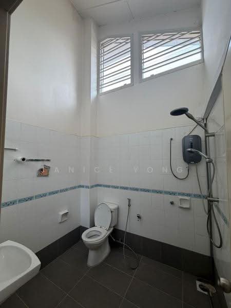 2-storey Terraced House for Sale in Taman Setia Indah (Tebrau) - Janice Yong - Bathroom - PropertyGuru.com.my