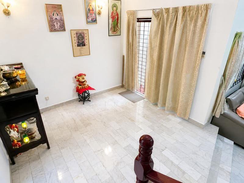 2-storey Terraced House for Sale in SS18 (Subang Jaya) - Feeling Teo - Entrance - PropertyGuru.com.my