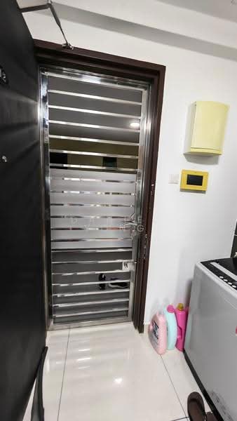 Service Residence for Sale at D'Inspire Residence (Inspira Bestari) - Daniel Yong - Entrance - PropertyGuru.com.my