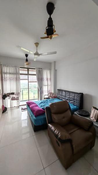 Service Residence for Sale at D'Inspire Residence (Inspira Bestari) - Daniel Yong - Bedroom - PropertyGuru.com.my
