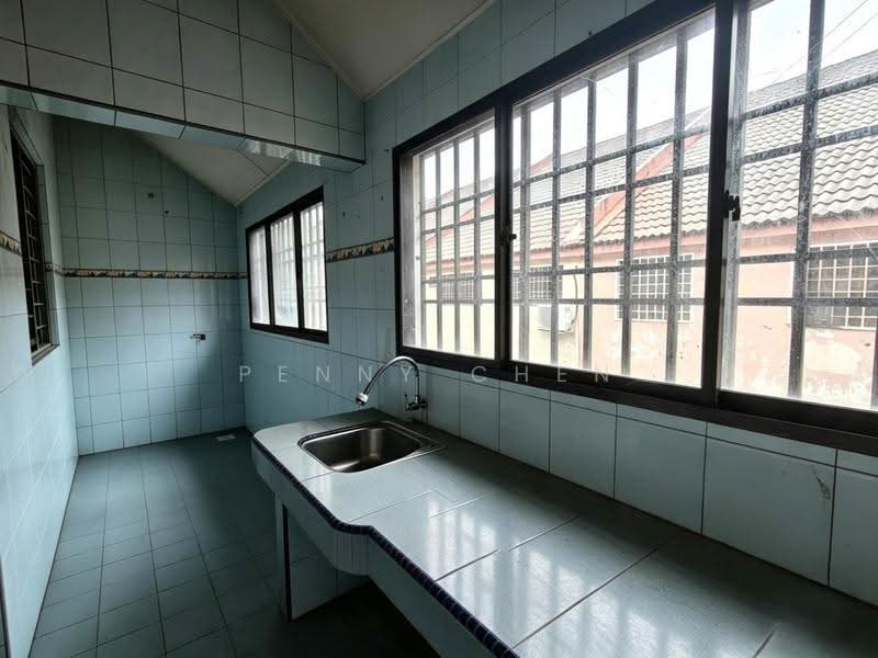1.5-storey Terraced House for Sale in Taman Menglembu Impiana Adril (Menglembu) - PENNY CHEN - Kitchen - PropertyGuru.com.my