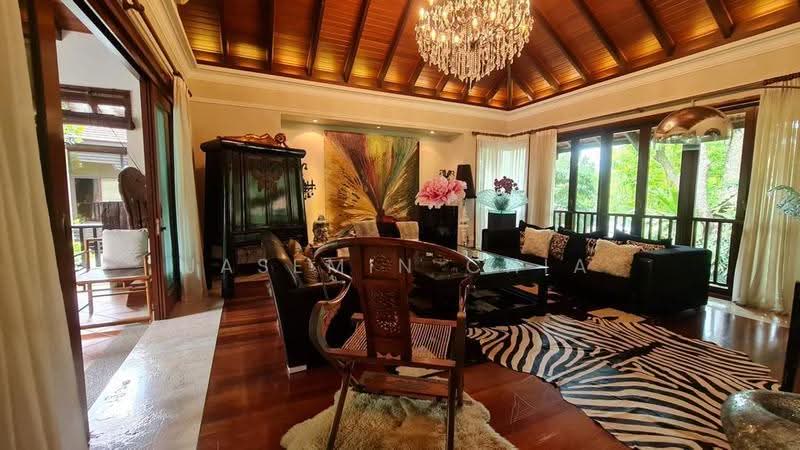 Bungalow House for Sale in Sierramas (Sungai Buloh) - Jasemin Chia - Living Room - PropertyGuru.com.my