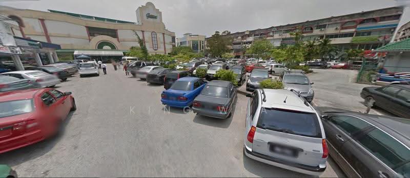 Shop for Sale in Ulu Kelang (Kuala Lumpur) - King Wha - Exterior - PropertyGuru.com.my