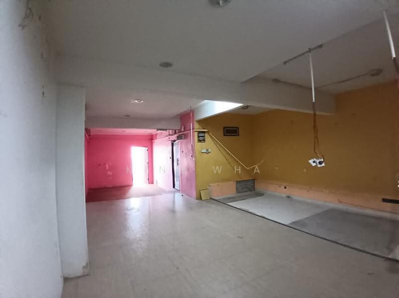 Shop for Sale in Ulu Kelang (Kuala Lumpur) - King Wha - Interior - PropertyGuru.com.my