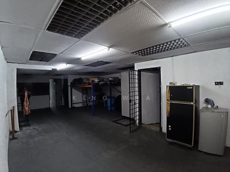Shop for Sale in Ulu Kelang (Kuala Lumpur) - King Wha - Interior - PropertyGuru.com.my