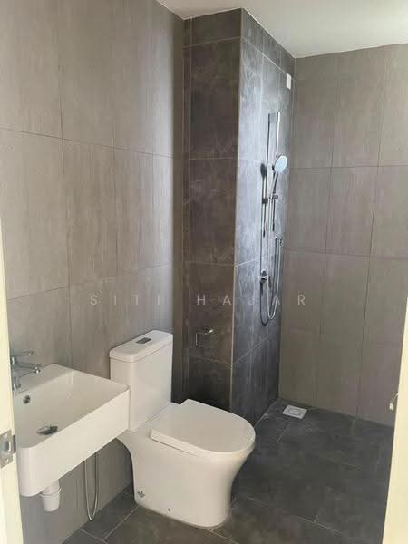 Kediaman Servis untuk Disewa di Residensi Dian II - Siti Hajar - Bathroom - PropertyGuru.com.my