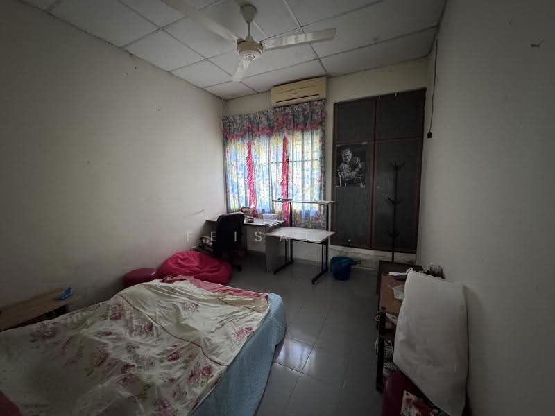 Rumah Teres 1.5-Tingkat untuk Dijual di Petaling Jaya (Selangor) - Feisal . - Bedroom - PropertyGuru.com.my
