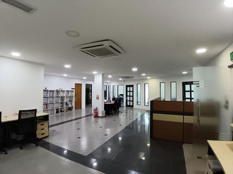 Shop for Sale in Wangsa Maju (Kuala Lumpur) - King Wha - Interior - PropertyGuru.com.my