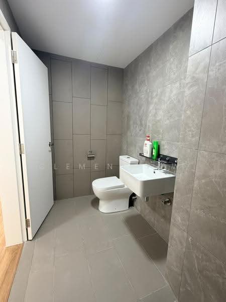 Kondominium untuk Disewa di Tuai Timur - Clement Yew - Bathroom - PropertyGuru.com.my