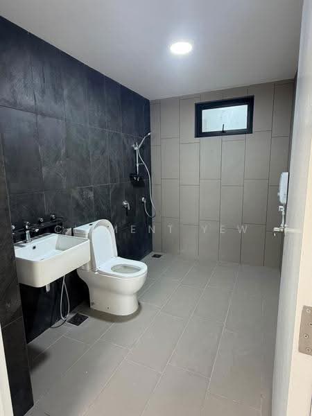 Kondominium untuk Disewa di Tuai Timur - Clement Yew - Bathroom - PropertyGuru.com.my