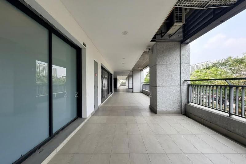 Shop / Office for Rent in Bukit Jelutong (Shah Alam) - Izzaza Izzati - Corridor - PropertyGuru.com.my