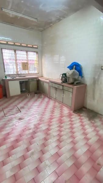 Rumah Teres 2-Tingkat untuk Dijual di Taman Sentosa (Johor Bahru) - Melinda Ee - Kitchen - PropertyGuru.com.my