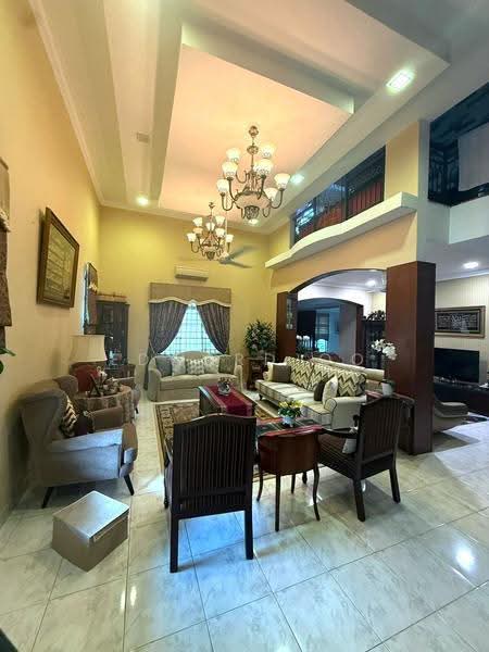 Rumah Berkembar untuk Dijual di Taman Pelangi Indah (Ulu Tiram) - Edward Oo - Living Room - PropertyGuru.com.my