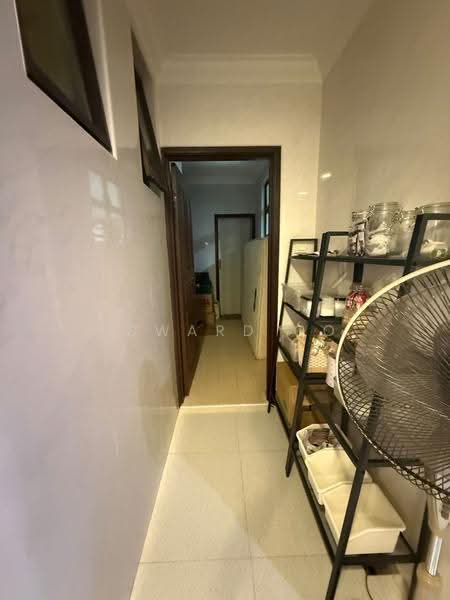 Rumah Berkembar untuk Dijual di Taman Pelangi Indah (Ulu Tiram) - Edward Oo - Corridor - PropertyGuru.com.my