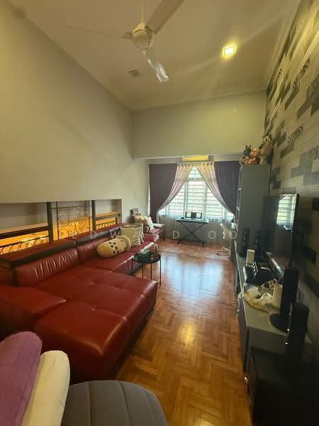 Rumah Berkembar untuk Dijual di Taman Pelangi Indah (Ulu Tiram) - Edward Oo - Living Room - PropertyGuru.com.my