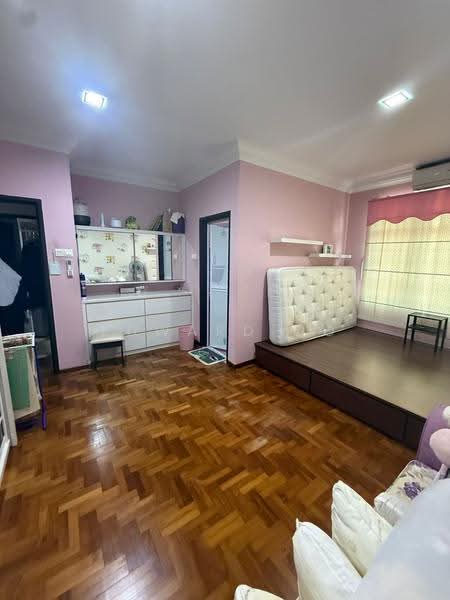 Rumah Berkembar untuk Dijual di Taman Pelangi Indah (Ulu Tiram) - Edward Oo - Bedroom - PropertyGuru.com.my