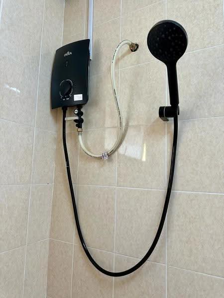 Kondominium untuk Dijual di Platinum Lake PV 10 - Alan Hong - Bathroom - PropertyGuru.com.my