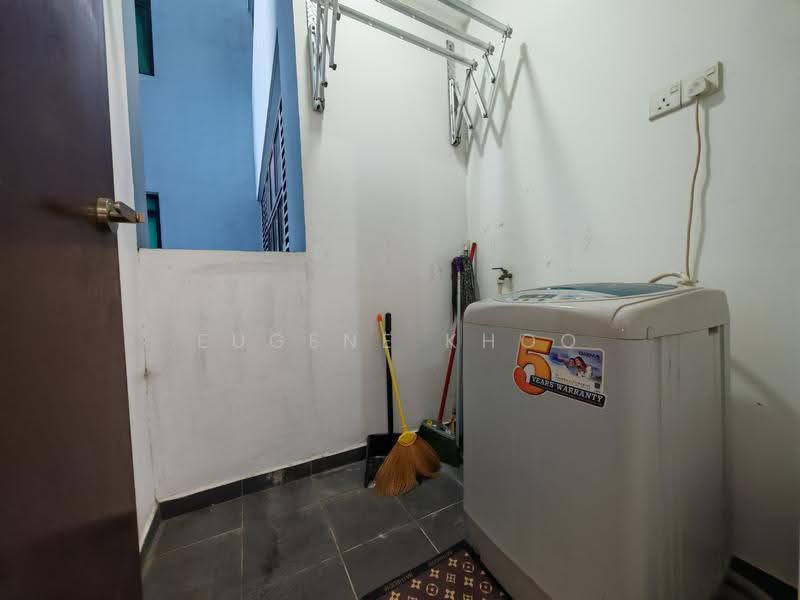 Service Residence for Sale at Sky Oasis Residence (Pangsapuri Oasis 1) - Eugene Khoo - Interior - PropertyGuru.com.my
