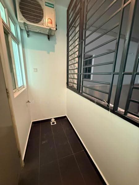 Kediaman Servis untuk Dijual di Skysuites @ Meldrum Hills - Melinda Ee - Interior - PropertyGuru.com.my