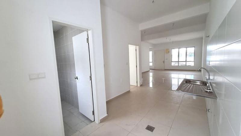 2-storey Terraced House for Sale in Seremban (Negeri Sembilan) - Izzati Mat - Kitchen - PropertyGuru.com.my
