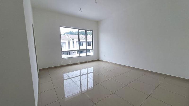 2-storey Terraced House for Sale in Seremban (Negeri Sembilan) - Izzati Mat - Interior - PropertyGuru.com.my